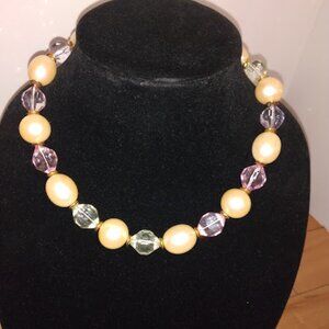 Multi color beaded necklace.